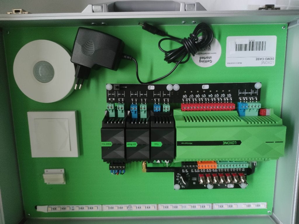 Loxone demokoffer testkoffer domotica  tree huur gen1 100228, Doe-het-zelf en Verbouw, Elektra en Kabels, Ophalen of Verzenden