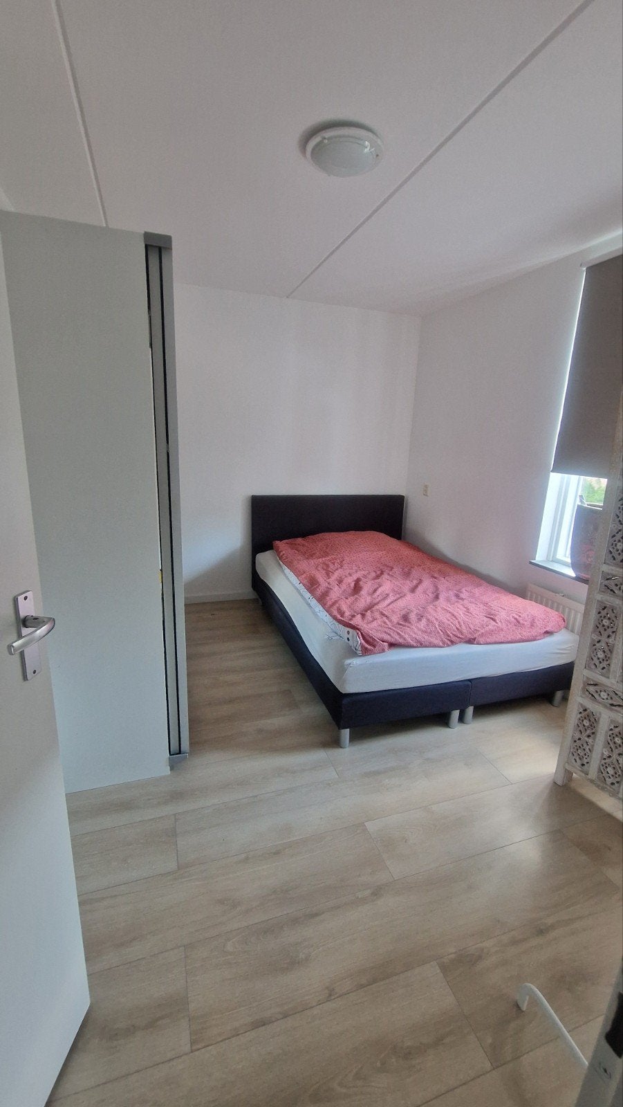 Kamer te huur (alleen vrouwen), Eindhoven