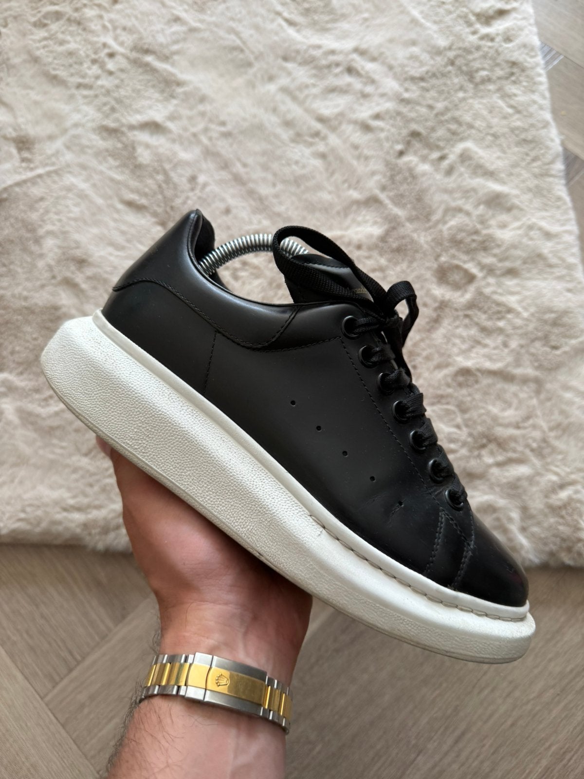 Alexander McQueen larry sneakers black white 39, Kleding | Dames, Schoenen, Ophalen of Verzenden, Zo goed als nieuw, Wit, Sneakers of Gympen