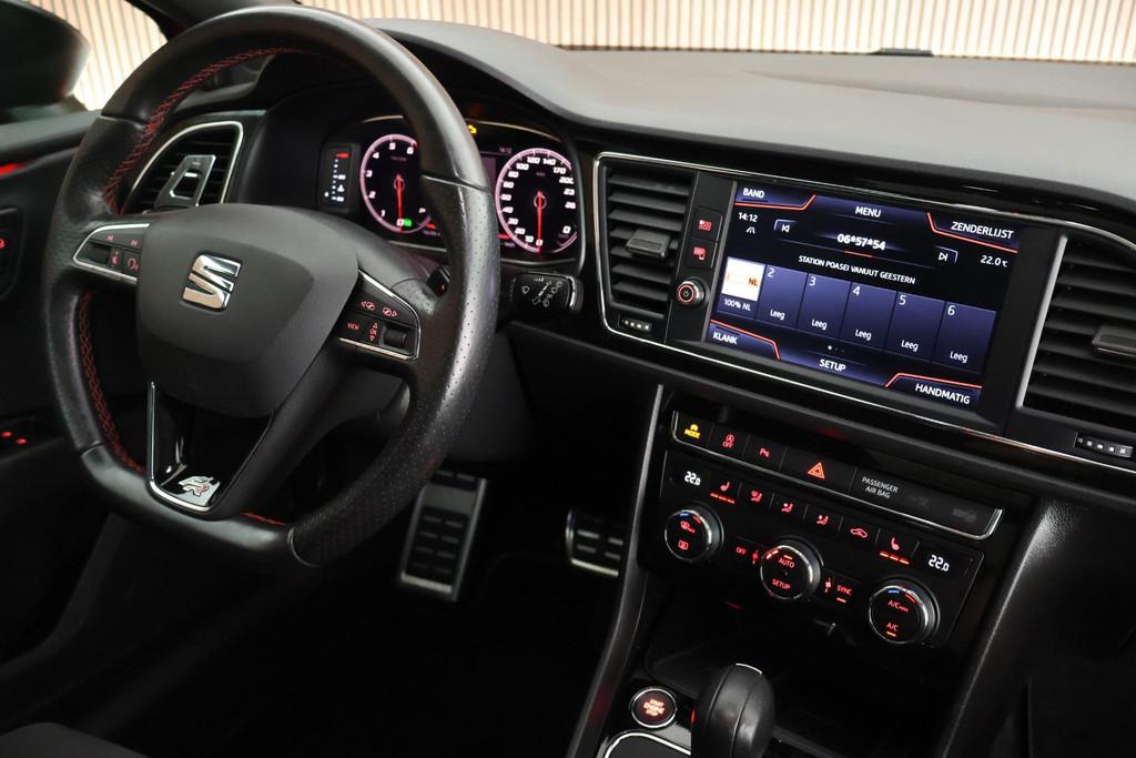 SEAT Leon ST 1.5 TSI 150pk DSG FR Ultimate Edition Black Pan, Euro 6, 4 cilinders, Leon, Alcantara