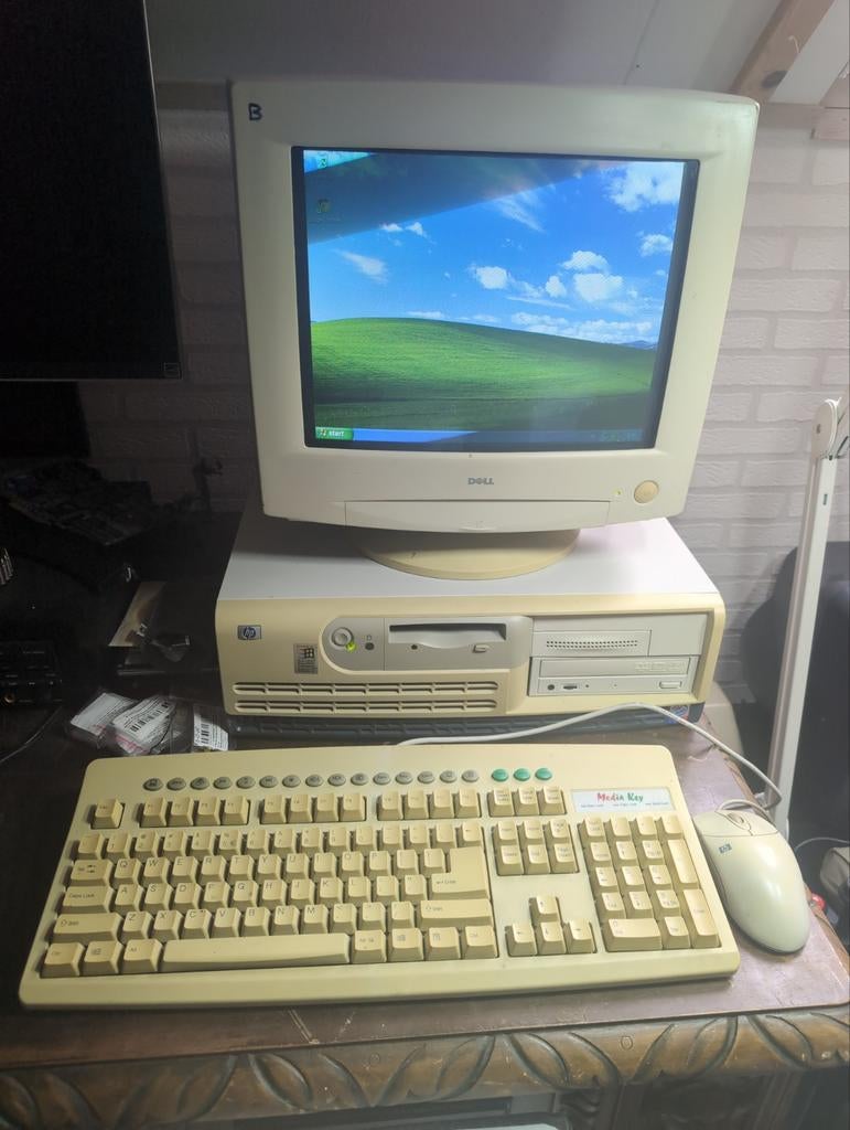 HP Vectra VL420 DT vintage desktop computer, Computers en Software, Ophalen, HP Hewlett-Packard