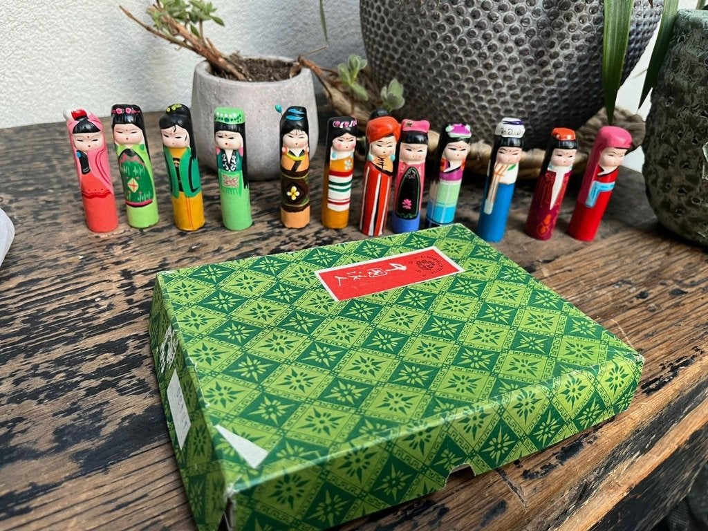 Indiase poppen Dasavatharam Hindoeistische Tamil Peg pop, Verzamelen, Poppen, Verburgt Vintage, Ophalen of Verzenden, Schipluidenlaan 20 5035KJ Tilburg
