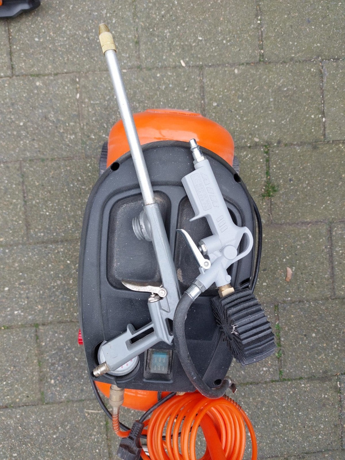 Einhell compressor NAC 200/24-S-OF - Zo goed als nieuw, Ophalen, 6 tot 10 bar, Zo goed als nieuw, 25 tot 100 liter