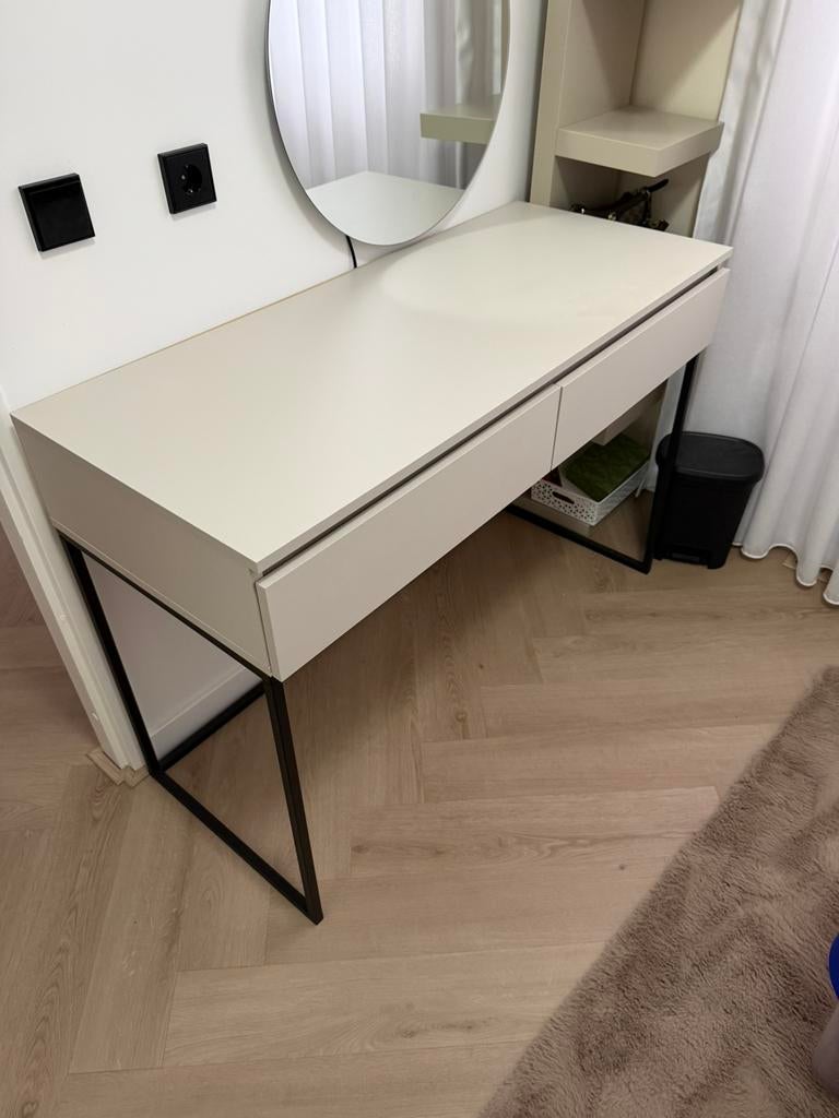 Makeuptafel, Ophalen, Zo goed als nieuw