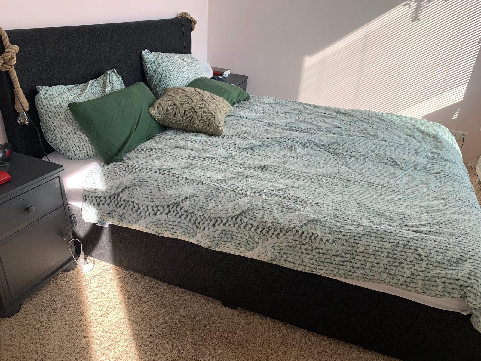Gestoffeerd 2 persoons bed-ombouw 180 * 210 cm, Huis en Inrichting, Slaapkamer | Bedden, Tweepersoons, Ophalen of Verzenden, Zo goed als nieuw