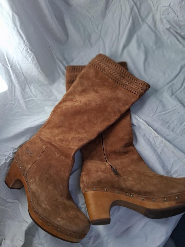 UGG Chesnut lange laarzen maat 42, Kleding | Dames, Schoenen, Zo goed als nieuw, Hoge laarzen, Bruin, Ophalen of Verzenden
