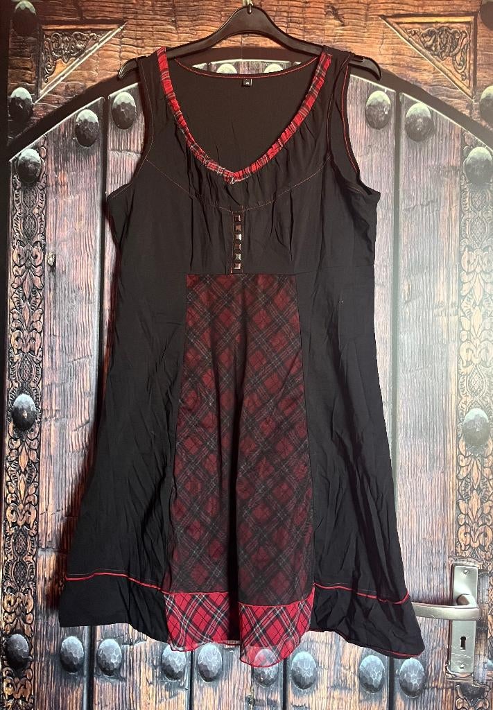 Super leuke jurk met 2 lagen en schotse ruit 42 nu 17,99€, Maat 42/44 (L), Ophalen of Verzenden, Zo goed als nieuw, Boven de knie
