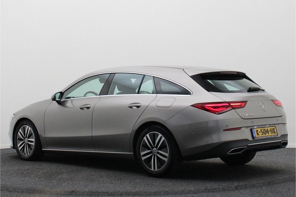 Mercedes-Benz CLA-Klasse Shooting Brake 180 Business Solutio, Auto's, Mercedes-Benz, CLA, 136 pk, 4 cilinders, 19 km/l