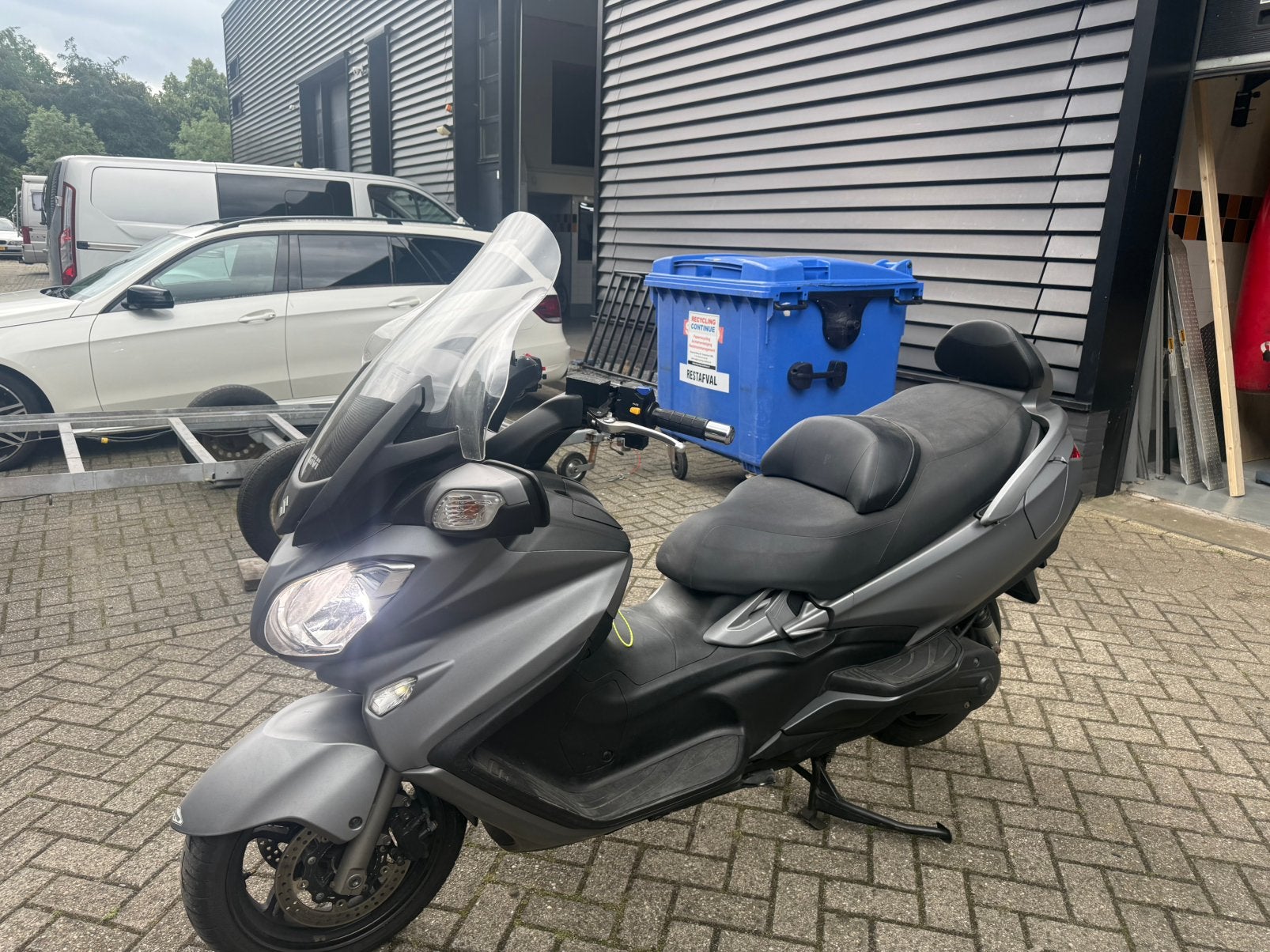Suzuki Burgman 650  2014 Scooter - Comfortabel en Praktisch, Motoren, Motoren | Suzuki, Scooter, Occasion, Particulier, Meer dan 35 kW