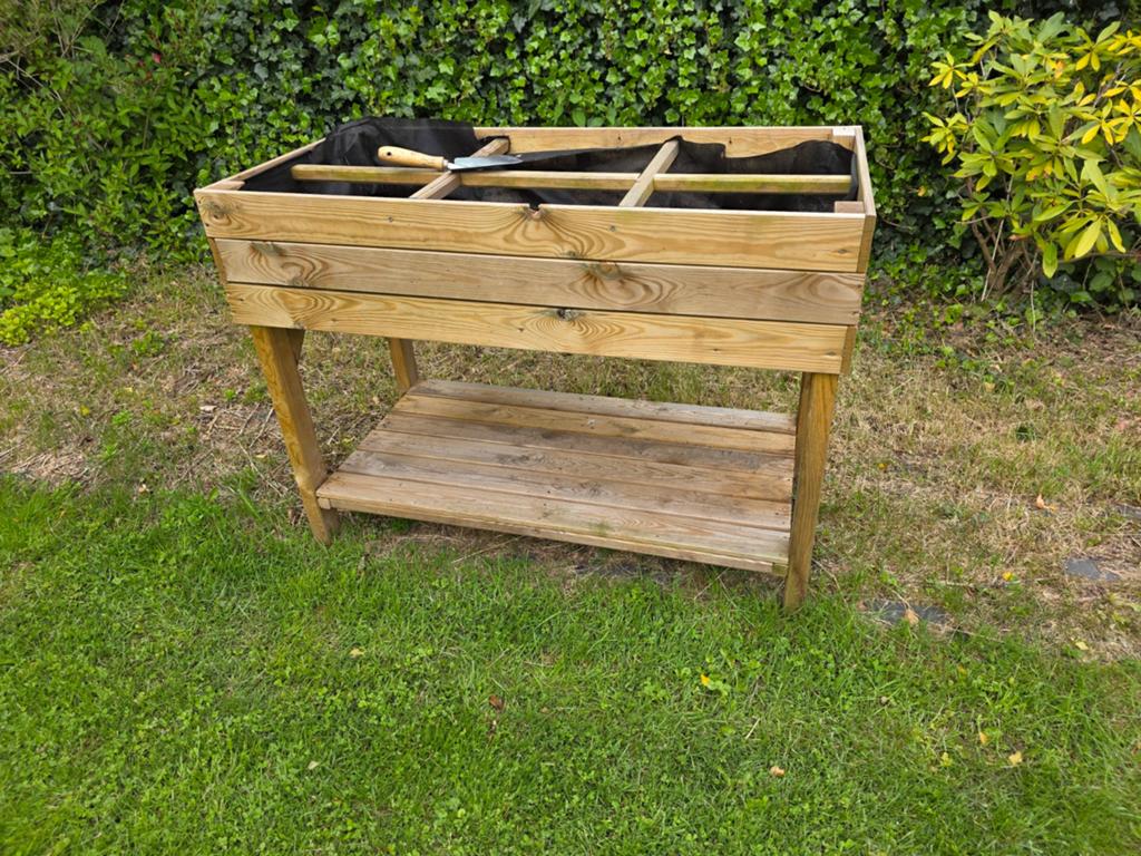 Kweek tafel/bak met schepje., Ophalen, Zo goed als nieuw