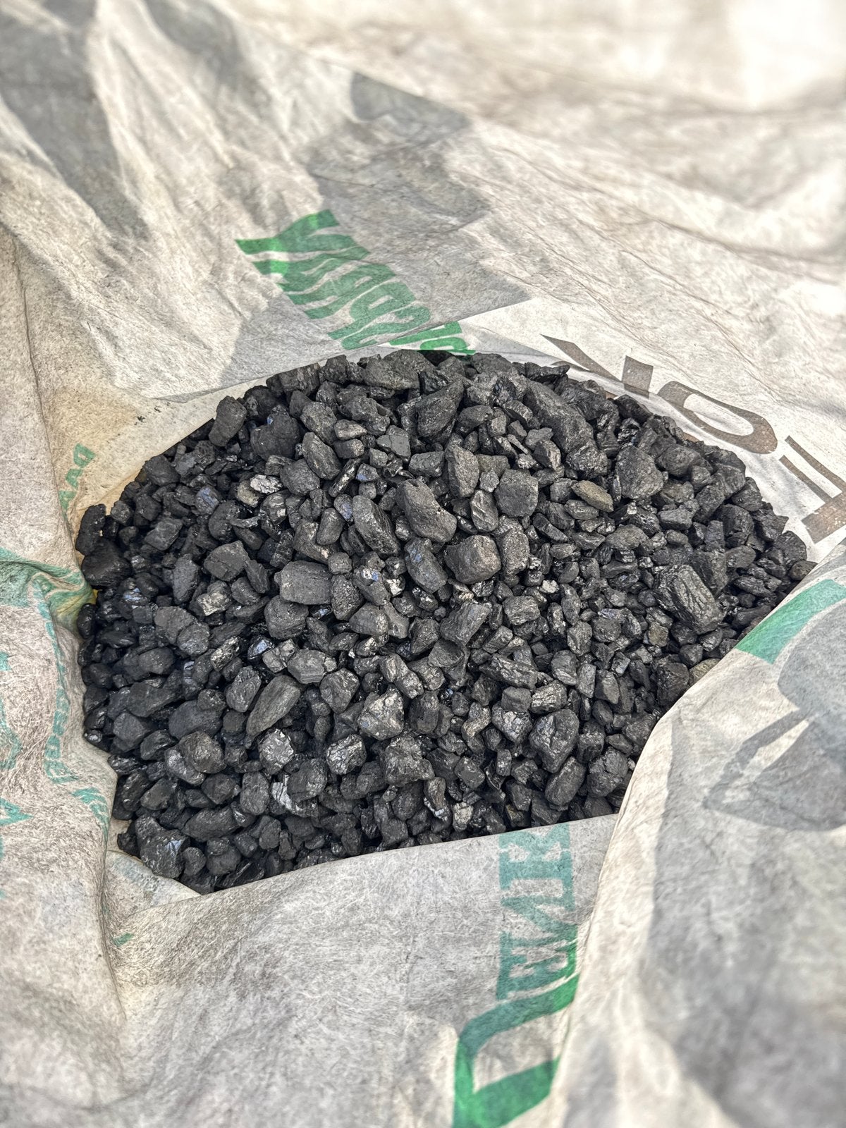 2 zakken antraciet kolen, elk ca. 30kg - af te halen, Ophalen, Zo goed als nieuw, Overige soorten