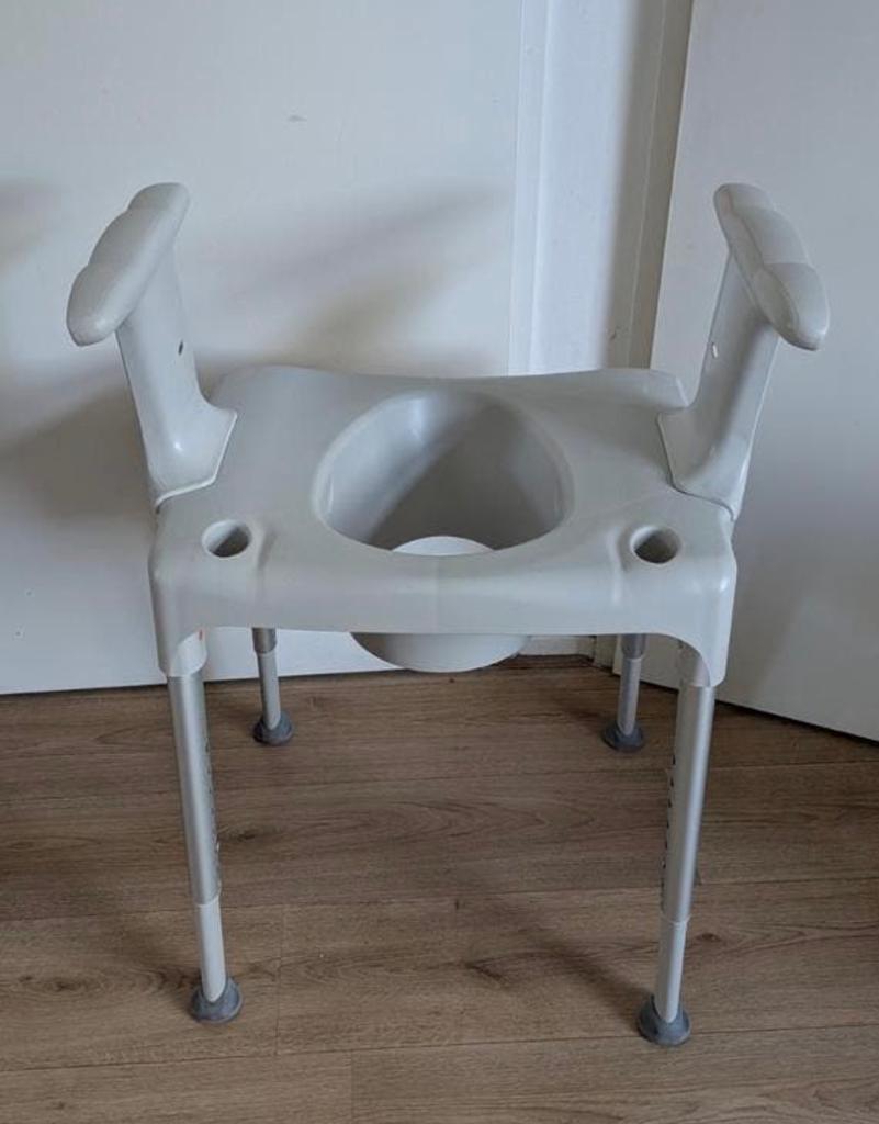 Etac toilet verhoger, Ophalen of Verzenden, Zo goed als nieuw