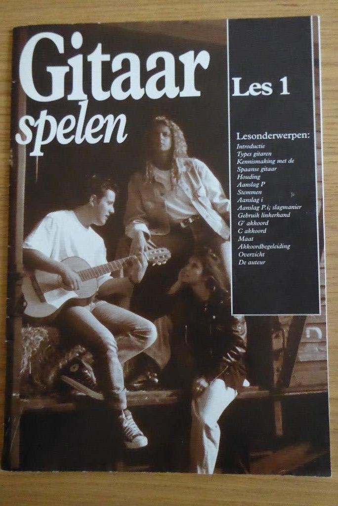 Gitaar spelen Les 1  (door drs. Arie C. van Vliet), Gitaar, Les of Cursus, Ophalen of Verzenden, Zo goed als nieuw