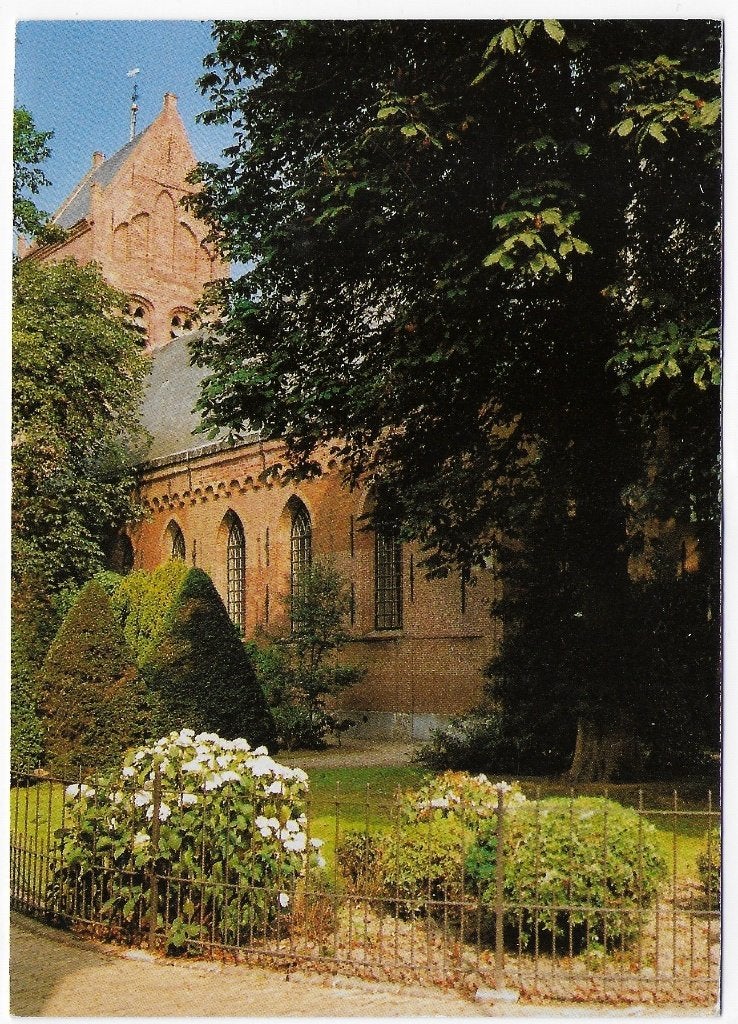 Grouw St Pieterkerk Gelopen Ansichtkaart ( B4700), Ophalen of Verzenden, 1980 tot heden, Gelopen