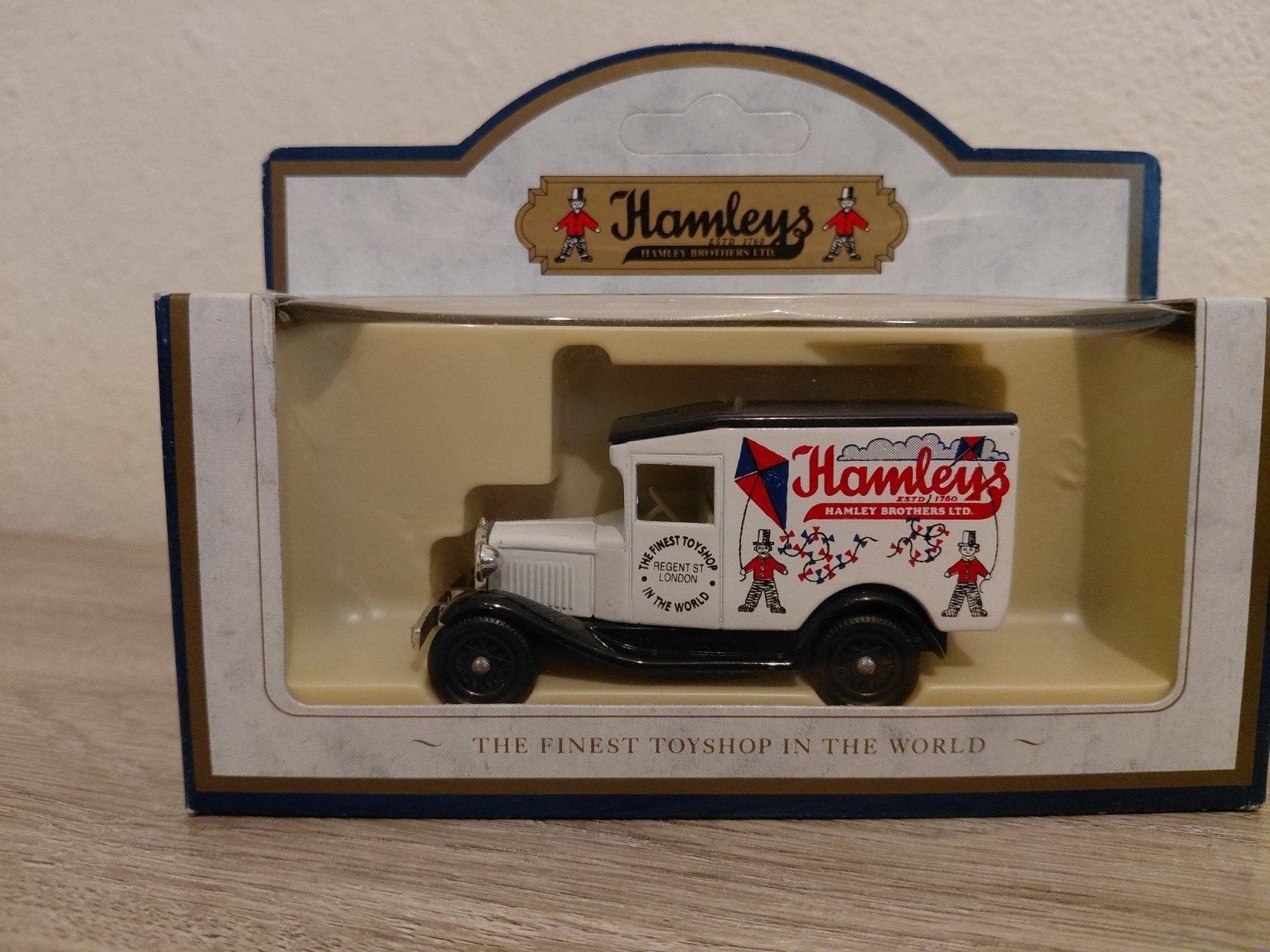 'Hamleys' 1934 Model A Ford Van, Overige merken, Auto, Verzenden, 1:32 tot 1:50