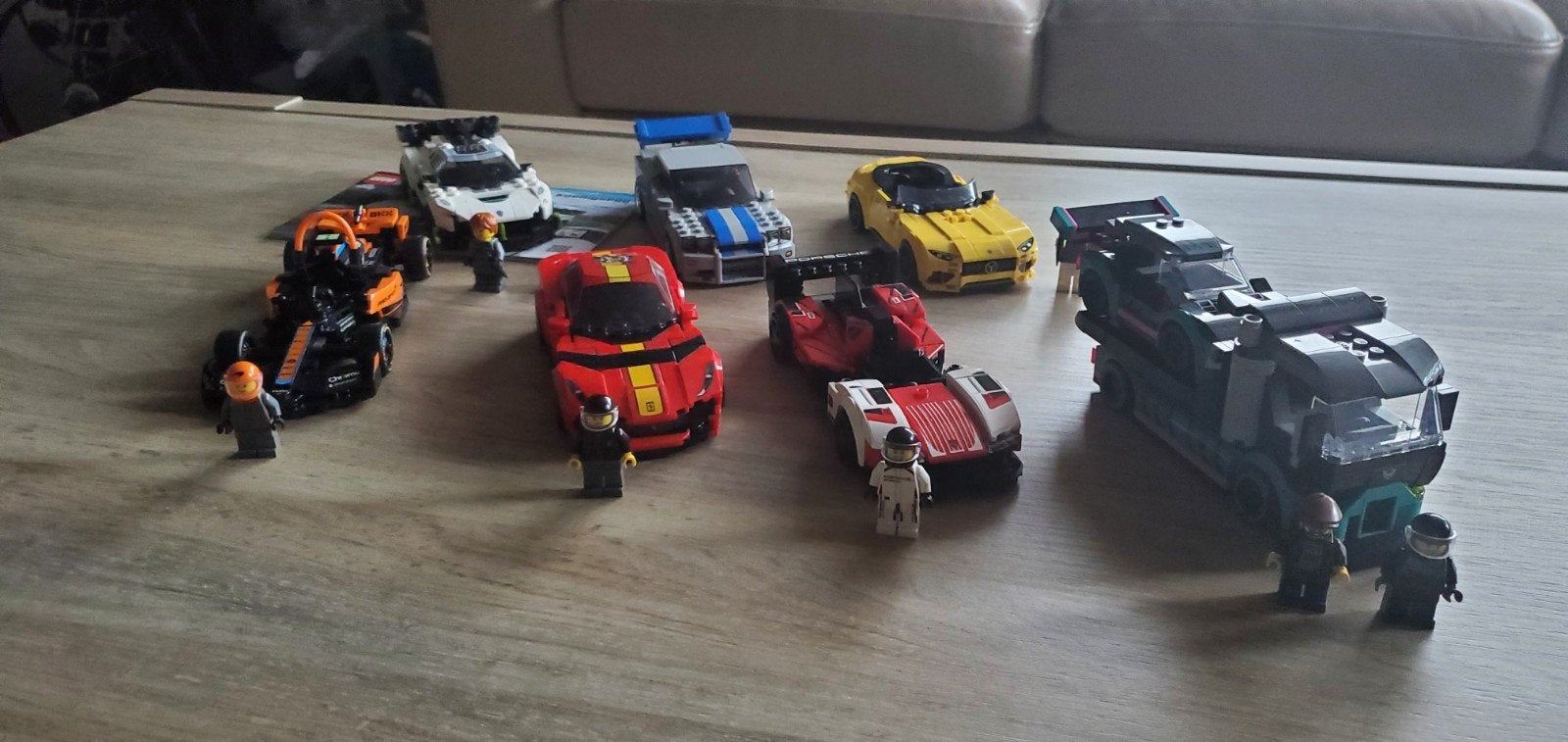 Lego speed champions 7 modellen

Het kan zijn dat er onderde, Kinderen en Baby's, Ophalen of Verzenden
