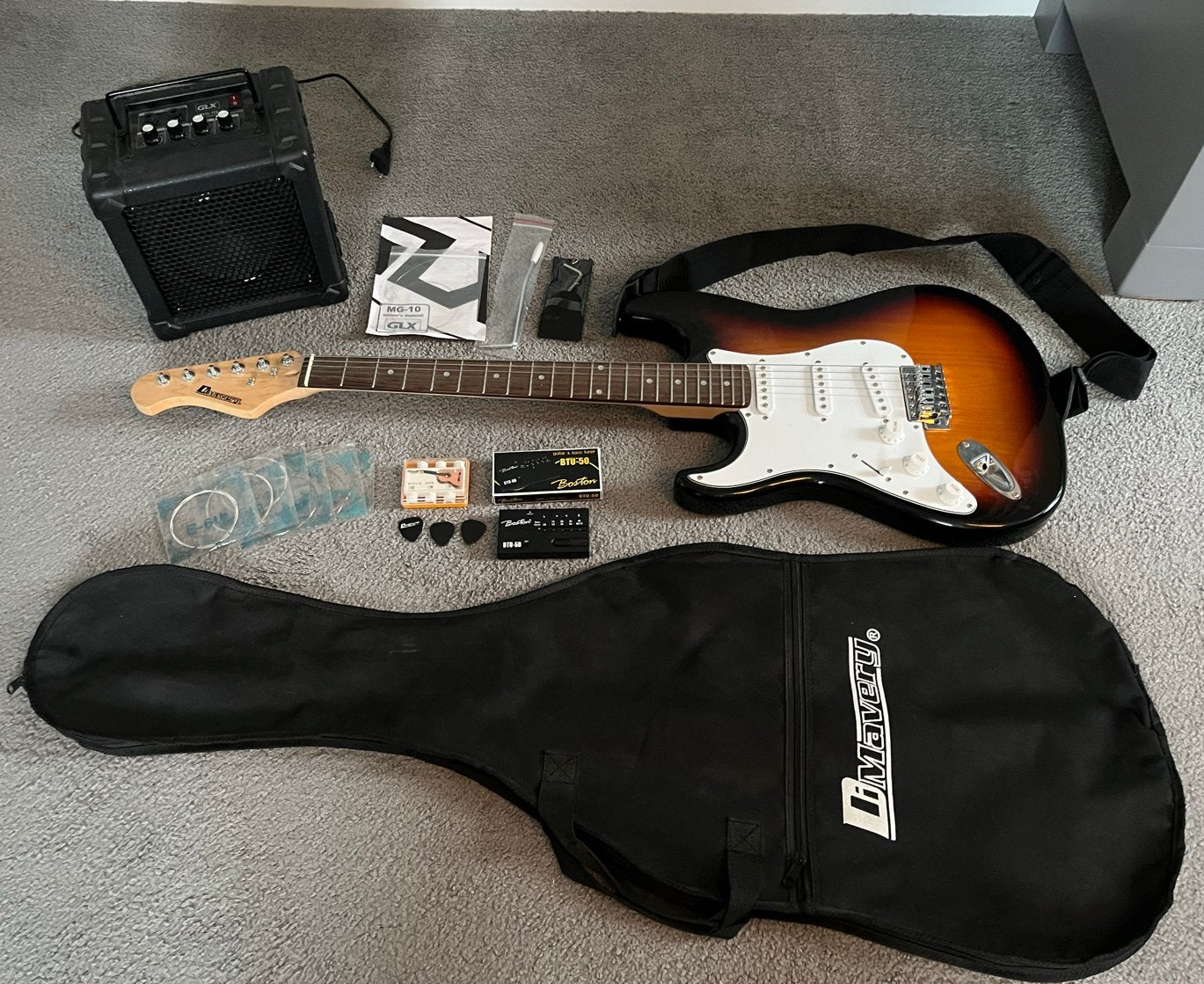 Linkshandige elektrische gitaar, complete set met versterker, Met versterker, Zo goed als nieuw, Solid body, Ophalen
