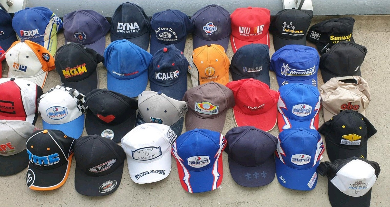 diverse petten te koop, Ophalen, Gedragen, One size fits all, Pet