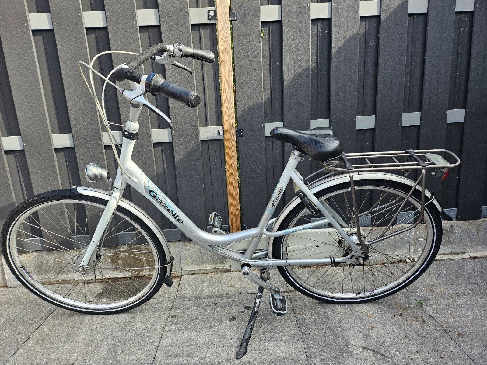Dames fiets 28 inch, Fietsen en Brommers, Fietsen | Dames | Moederfietsen, 56 cm of meer, Ophalen of Verzenden, Zo goed als nieuw