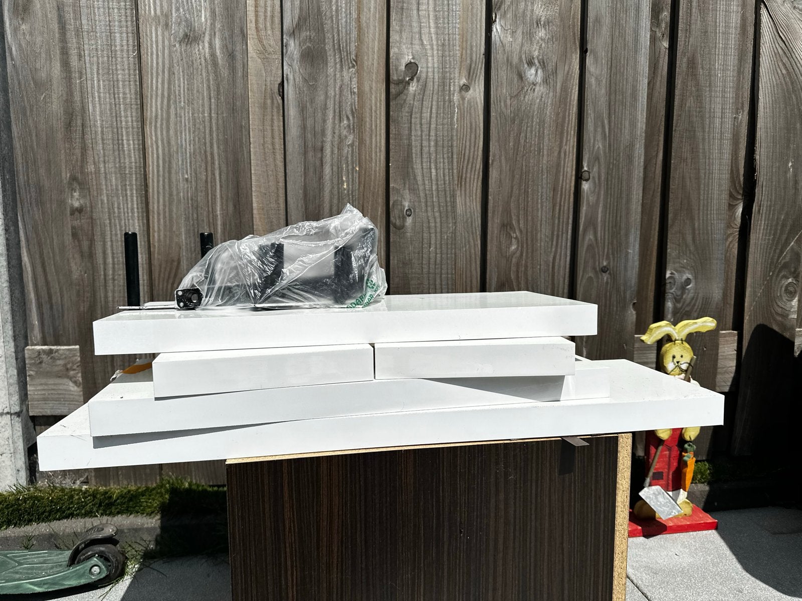 Ikea witte zwevende wandplanken met bevestigingsmateriaal, Overige materialen, Zo goed als nieuw, Minder dan 25 cm, Minder dan 100 cm