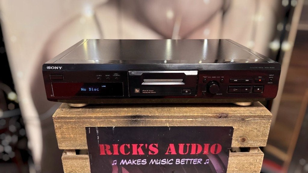 Sony MDS‑JE330 – MiniDisc Speler/Recorder • Optische Ingang, SONY MDS-JE330 - OPTISCHE INGANG, Gebruikt, MADE IN JAPAN, Ophalen of Verzenden