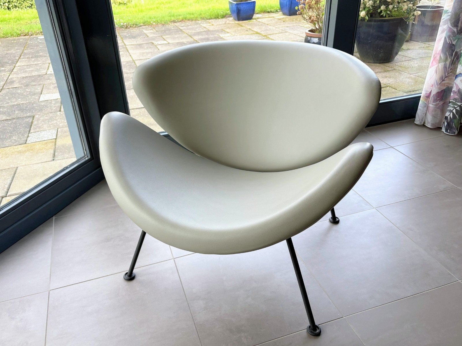 Artifort Orange Slice fauteuil leer grijs, Ophalen, Zo goed als nieuw, 75 tot 100 cm, Leer