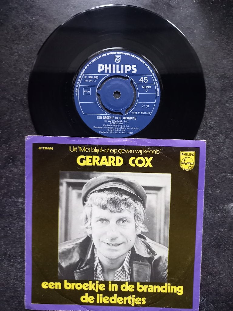 Gerard Cox - een broekje in de branding 1969, Gebruikt, 7 inch, Ophalen of Verzenden, Fotohoes