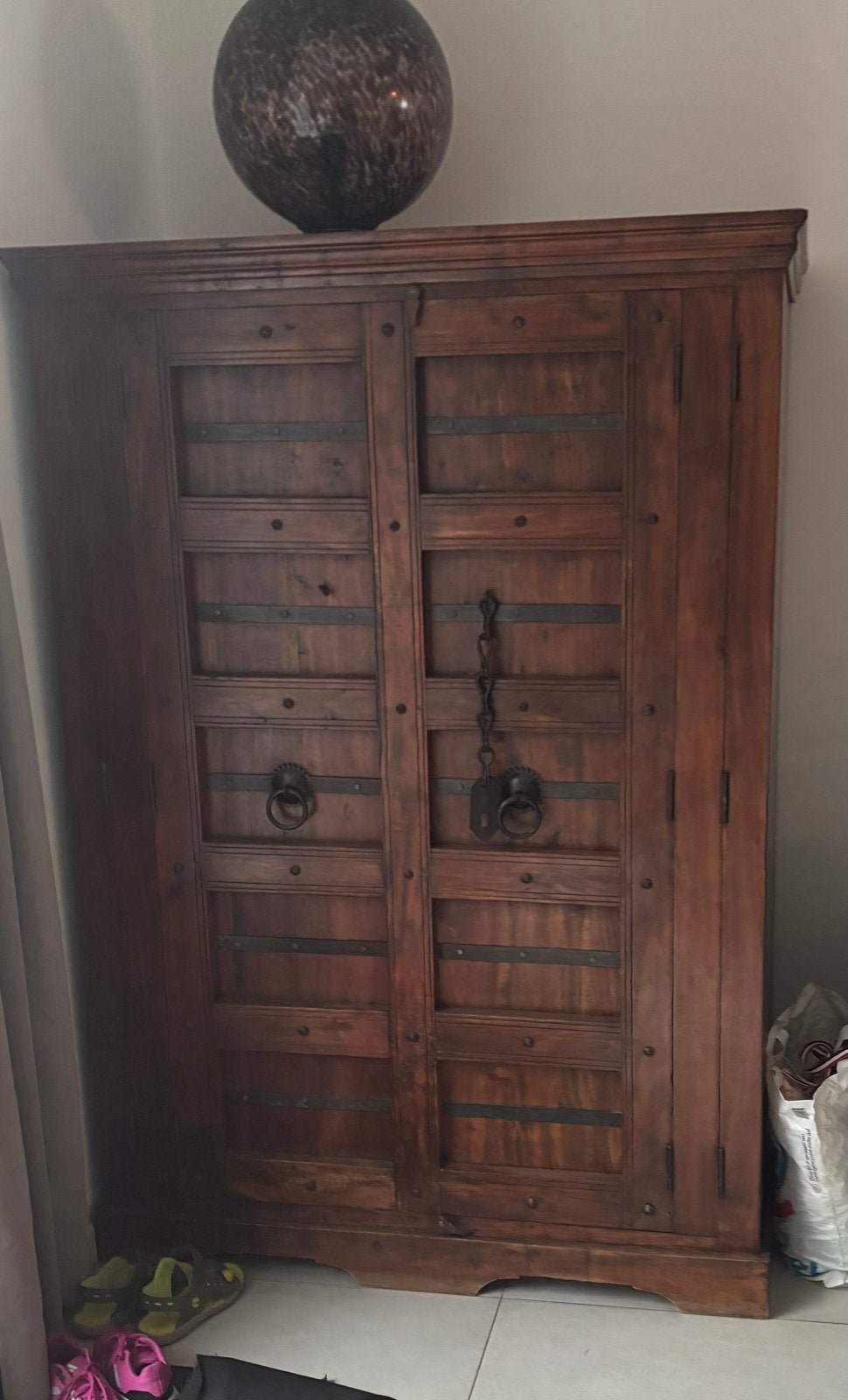Mooie massief houten kast moet dit weekend weg!!, Antiek en Kunst, Ophalen