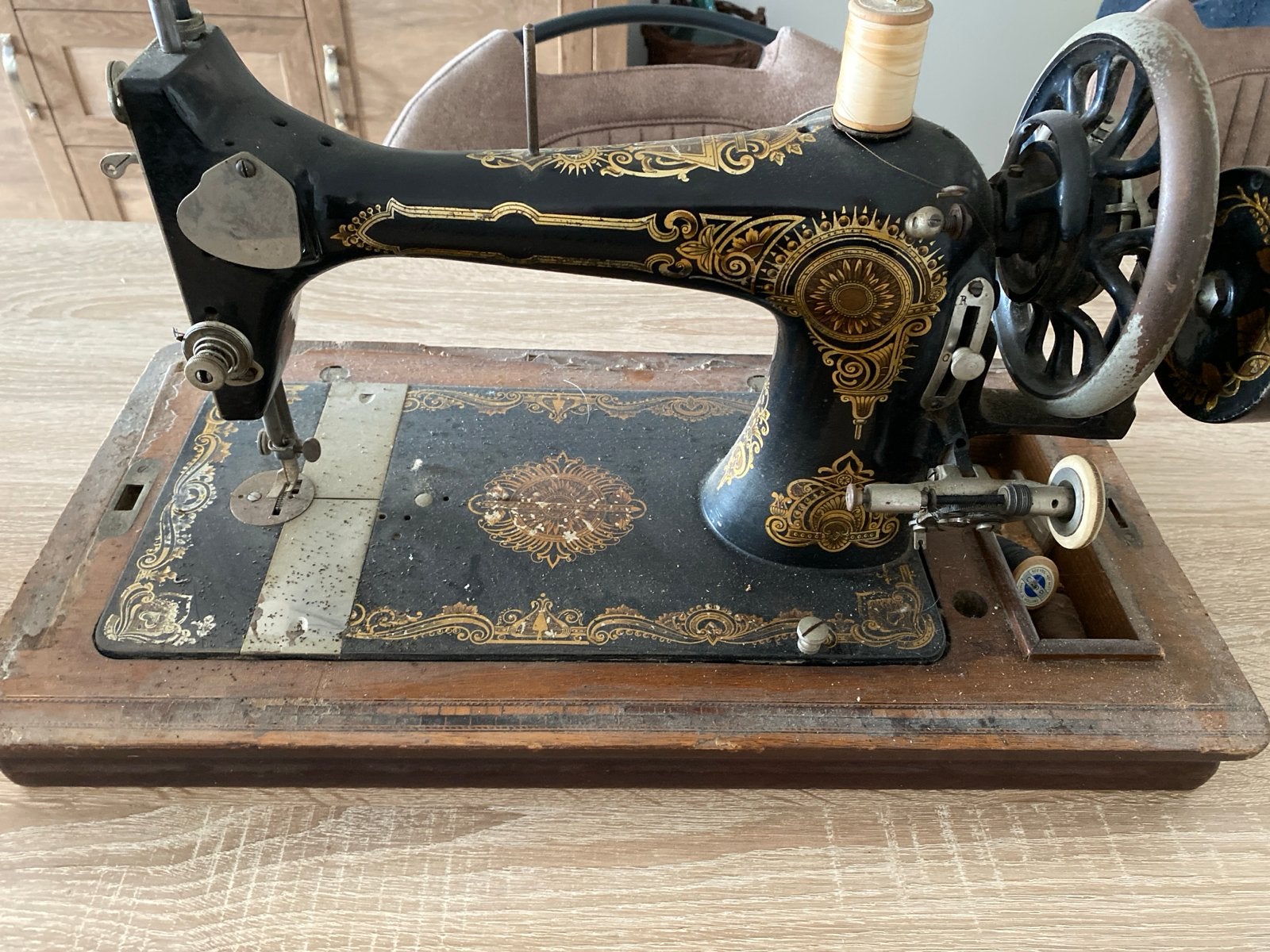 Antieke Lewenstein Naaimachine met Houten Kist, Ophalen