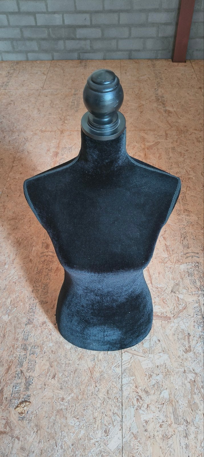 Vrouwelijke paspop, ca. 82 cm hoog, Ophalen, Dames