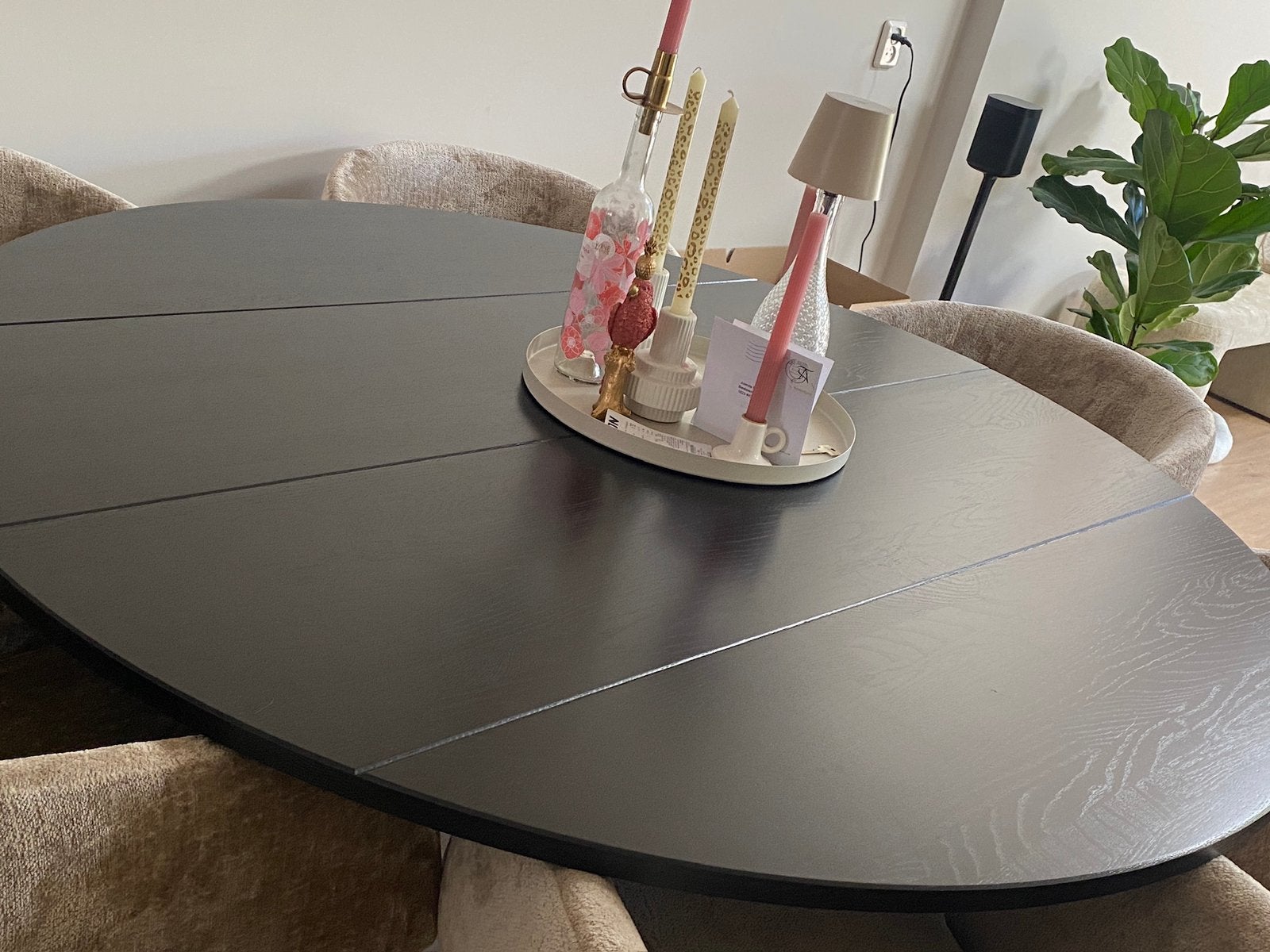 WOOOD Rhonda eettafel zwart 150, Ophalen, 150 tot 200 cm, Zo goed als nieuw, Vijf personen of meer