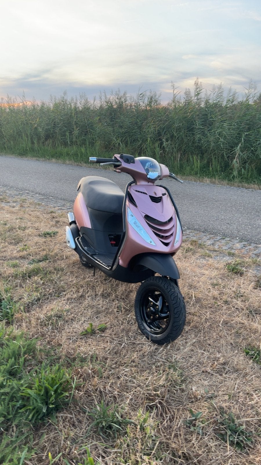 Piaggio zip 70cc h2o 2 takt, Fietsen en Brommers, Ophalen, Tweetakt, Maximaal 45 km/u, Zo goed als nieuw