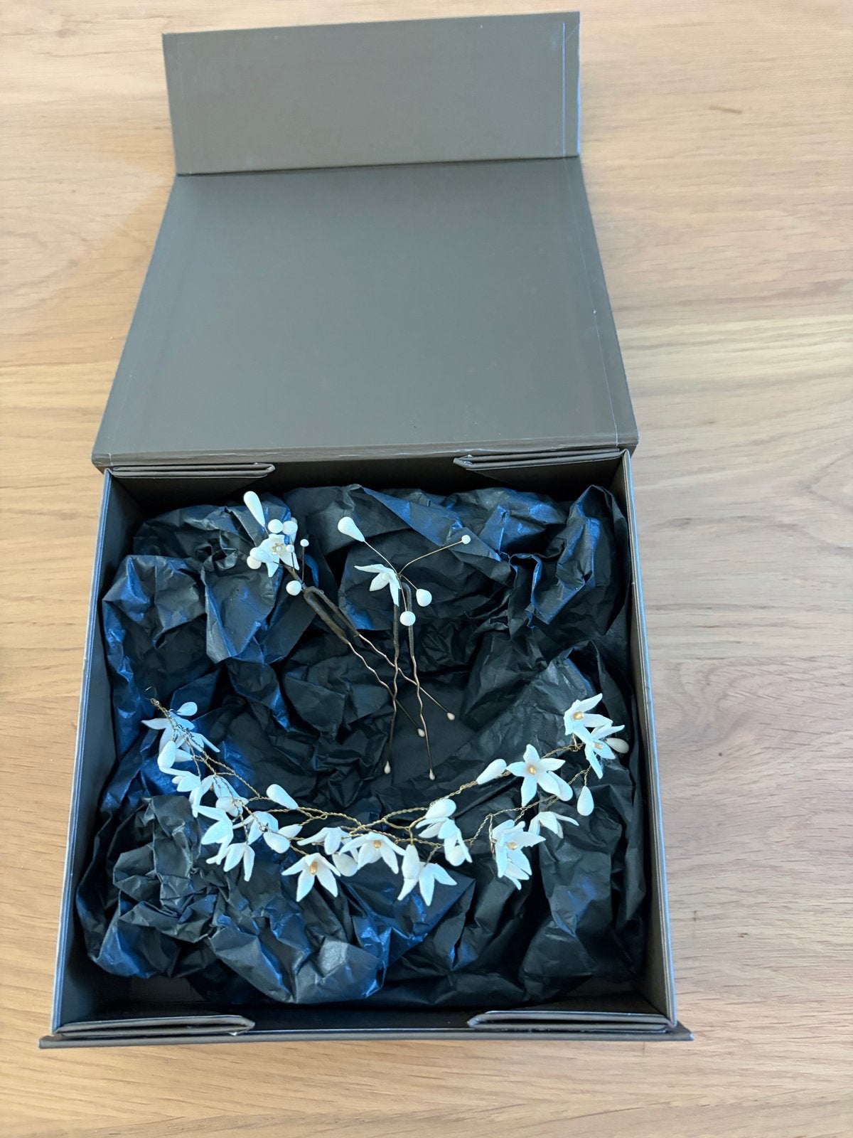 Lizeron Paris Haaraccessoires Bruiloft Bloemen, Kleding | Dames, Trouwkleding en Trouwaccessoires, Ophalen of Verzenden, Zo goed als nieuw