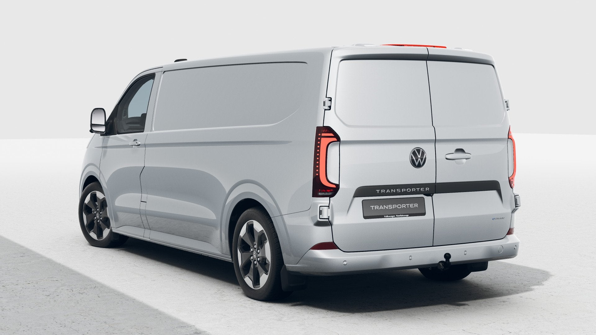 Volkswagen Transporter 2.5 eHybrid 233pk AUT L2H1 30 Bulli |, Auto's, Bestelauto's, Automaat, 12 maanden, 4 cilinders, Volkswagen