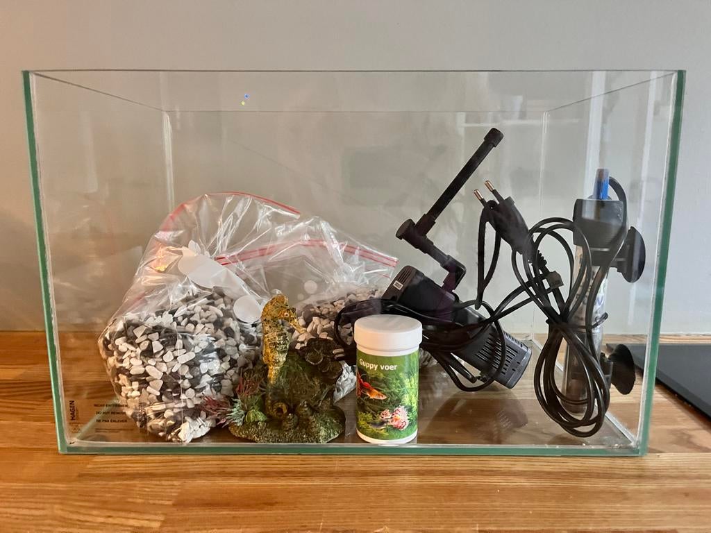 Aquarium 30 liter met filter, verwarming & steentjes, Dieren en Toebehoren, Ophalen of Verzenden, Zo goed als nieuw, Leeg aquarium