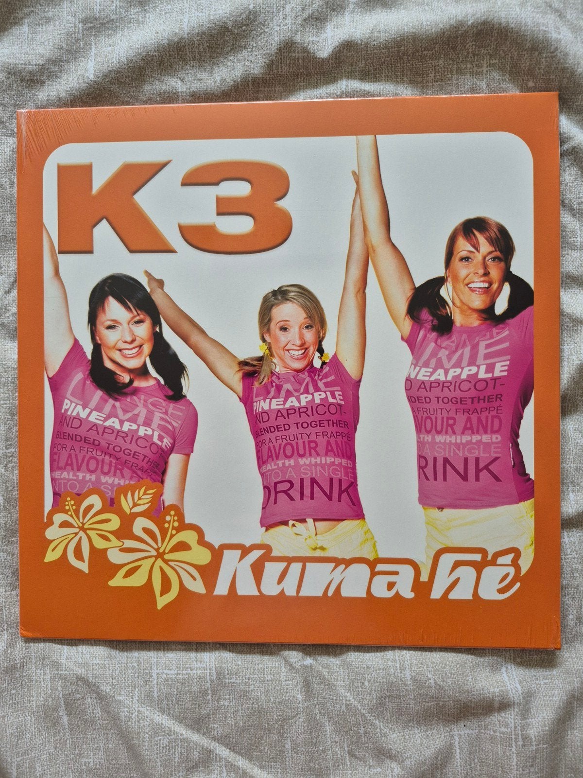 Gesealde zwarte vinyl "Kuma hé" van K3 originals, Verzenden, Nieuw in verpakking, 12 inch, Levenslied of Smartlap