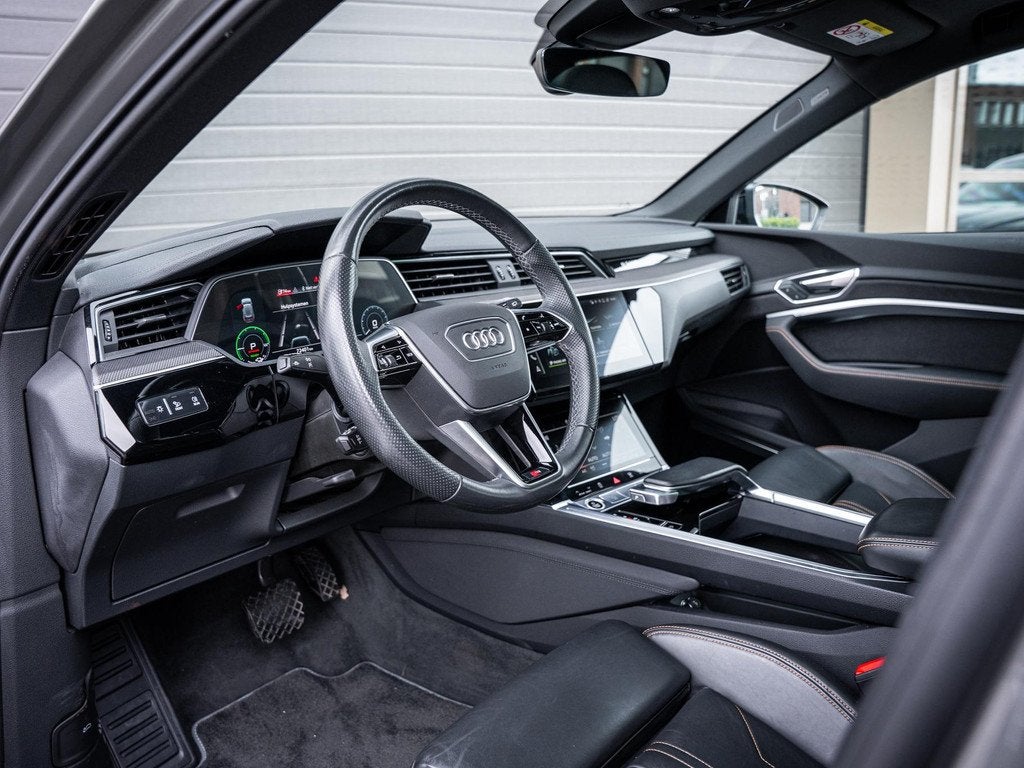 Audi e-tron 55 quattro S edition 95 kWh - 3x S-Line l Chrono, Auto's, Audi, Automaat, Zwart, 95 kWh, Leder