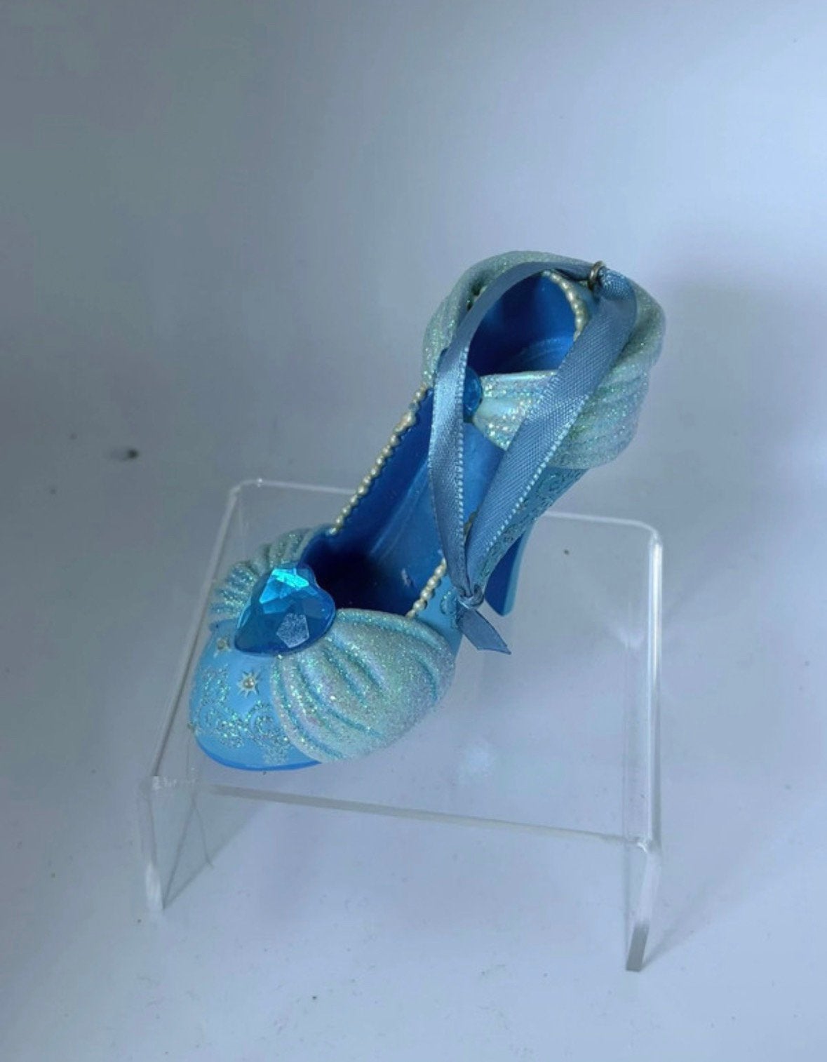 Disney cinderlla shoe ornament, Ophalen of Verzenden, Overige figuren, Zo goed als nieuw, Beeldje of Figuurtje