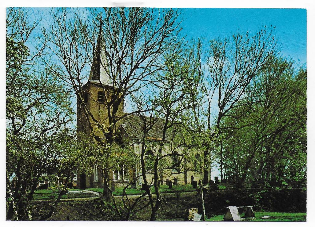 Hitzum   Ned Herv  Kerk Ongelopen Ansichtkaart ( B8200), Ophalen of Verzenden, 1980 tot heden, Ongelopen