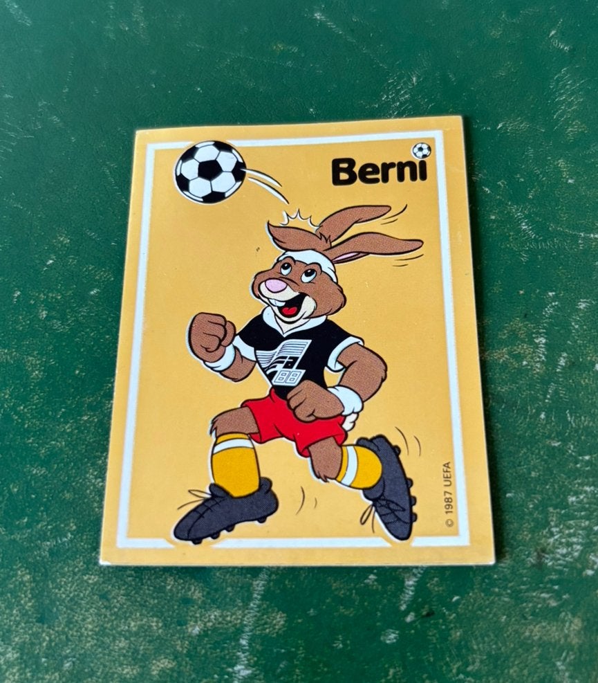 Panini plaatje Berni EK 88 #42, Verzamelen, Sportartikelen en Voetbal, Ophalen of Verzenden, Zo goed als nieuw