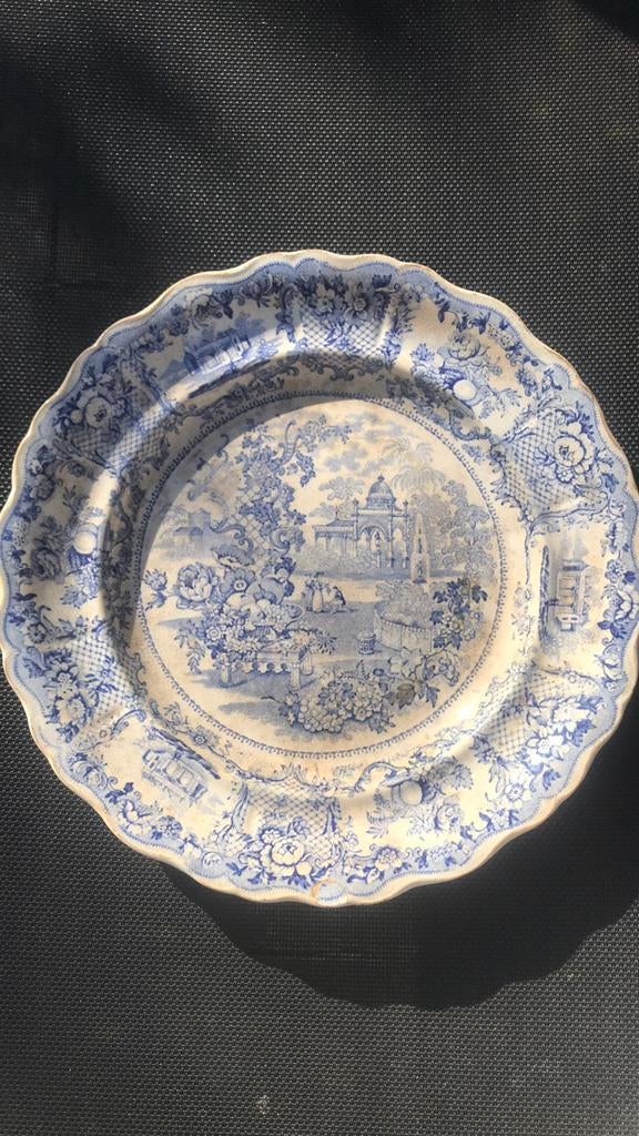 Zeer oud/antiek bord zwaar beboterd, Antiek en Kunst, Antiek | Servies los, Ophalen of Verzenden