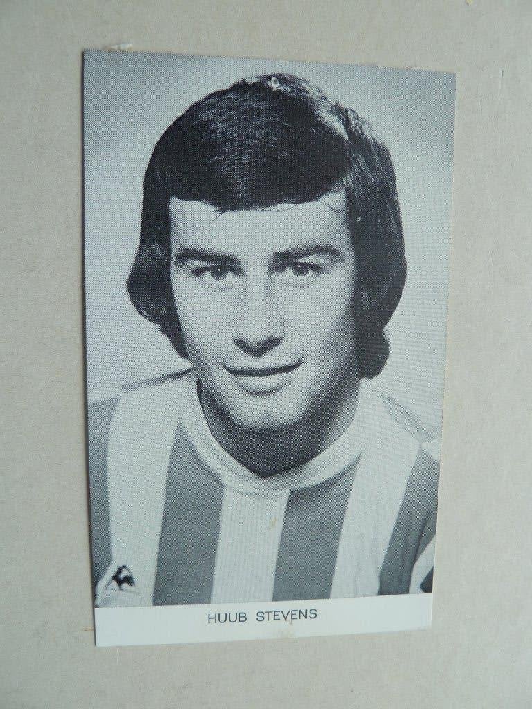 Spelerskaart. Huub.Stevens  PSV.  7 x 11,5 cm, Ophalen of Verzenden, Gebruikt, PSV, Spelerskaart