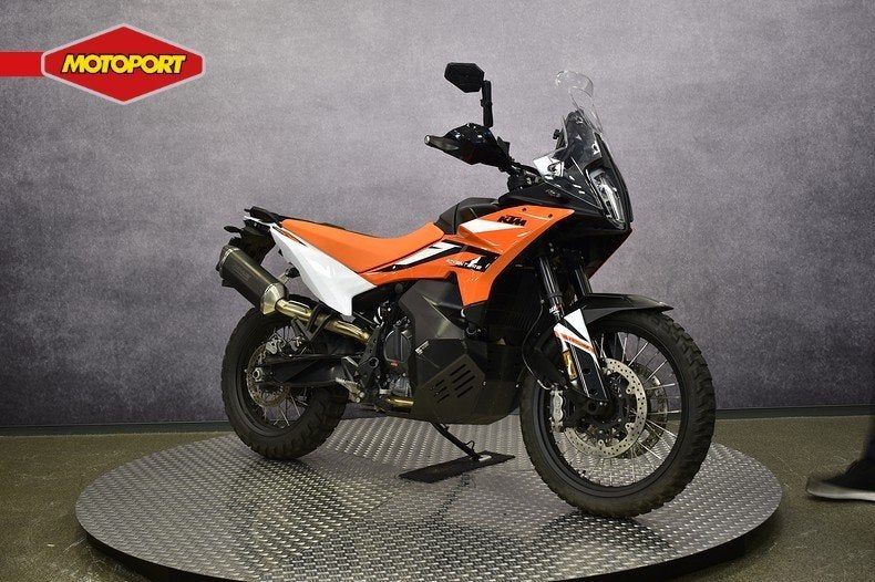 KTM 890 ADVENTURE (bj 2023), Motoren, KTM Sportmotorcycle GMBH, Toermotor, Stallhofnerstrasse 3
5230  Mattighofen, AT, Wessel.Peters@ktm.com
