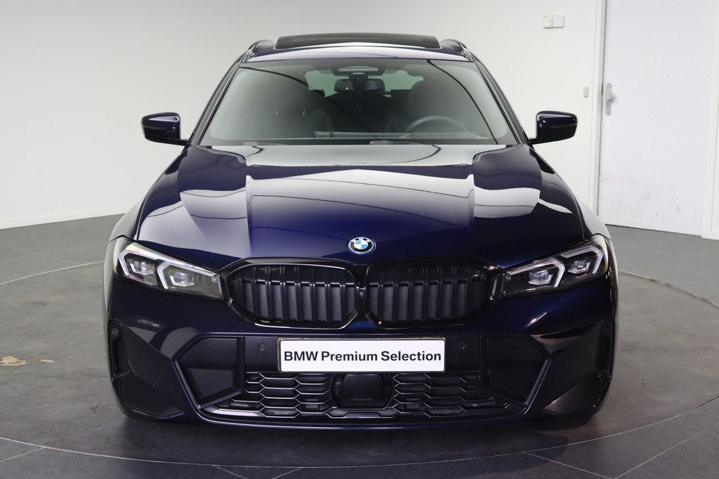 BMW 3 Serie Touring 330e M Sport Automaat / Trekhaak / Panor, 1998 cc, Gebruikt, 4 cilinders, Met garantie (alle)