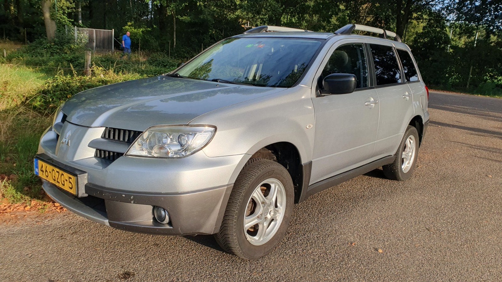 Mitsubishi Outlander 2.0 MPI 2WD 2008 Grijs, Voorwielaandrijving, 4 cilinders, 1415 kg, 75 €/maand