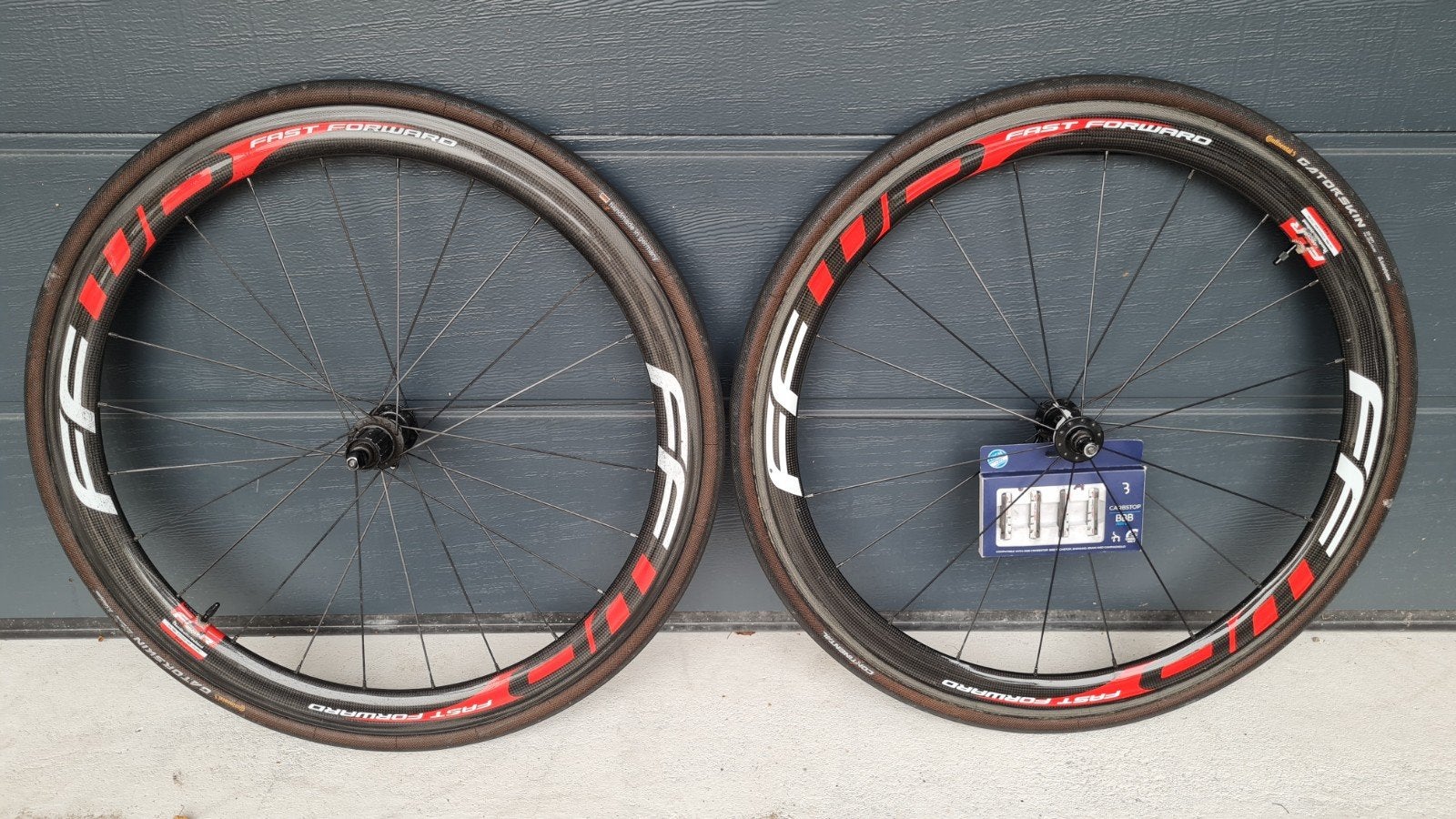 Fast Forward FFWD F4R Carbon wielset., 28 inch, Gebruikt, Carbon, 61 tot 65 cm