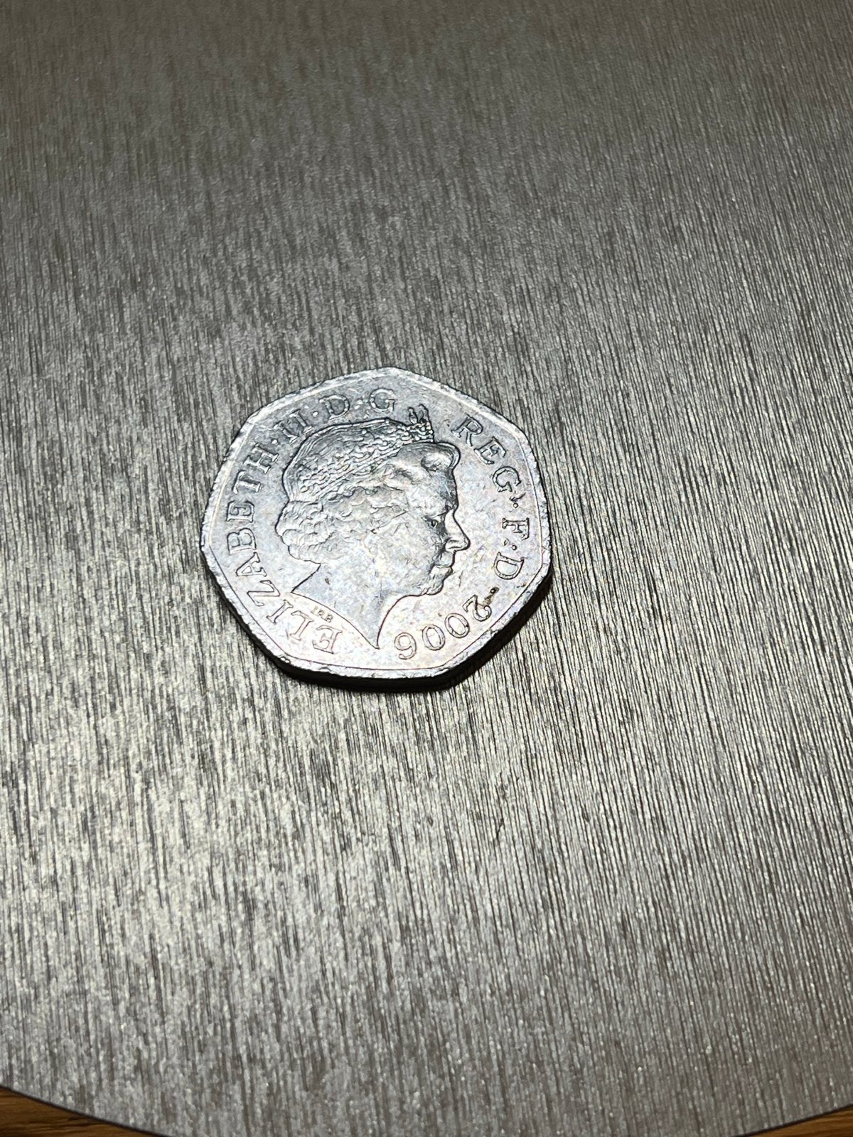 Britse 50 pence munt 2006 - Victoria Cross, Postzegels en Munten, Munten | Europa | Niet-Euromunten, Verzenden, Overige landen