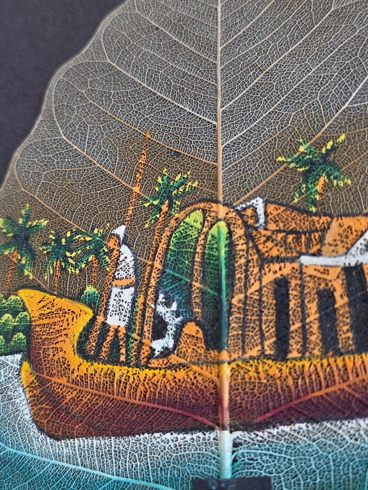 Handgeschilderd blad uit India: Woonboot op water, Schilderij, Natuurlijk materiaal, India, Ophalen of Verzenden