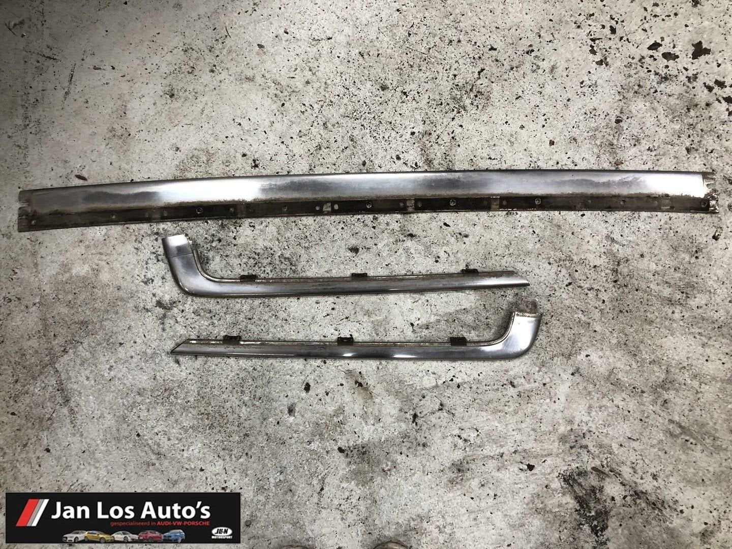 Achterbumperlijst Audi V8 4.2, Auto-onderdelen, Gebruikt, -, -, -