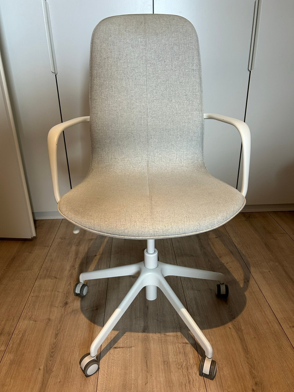 IKEA LÅNGFJÄLL Bureaustoel - Grijs/Wit, Huis en Inrichting, Bureaustoelen, Ophalen, Gebruikt, Grijs, Bureaustoel
